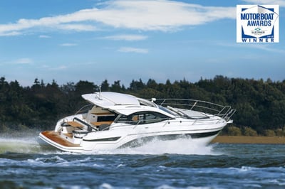 bavaria-sr41-lmotor-boat-with-award-sticker
