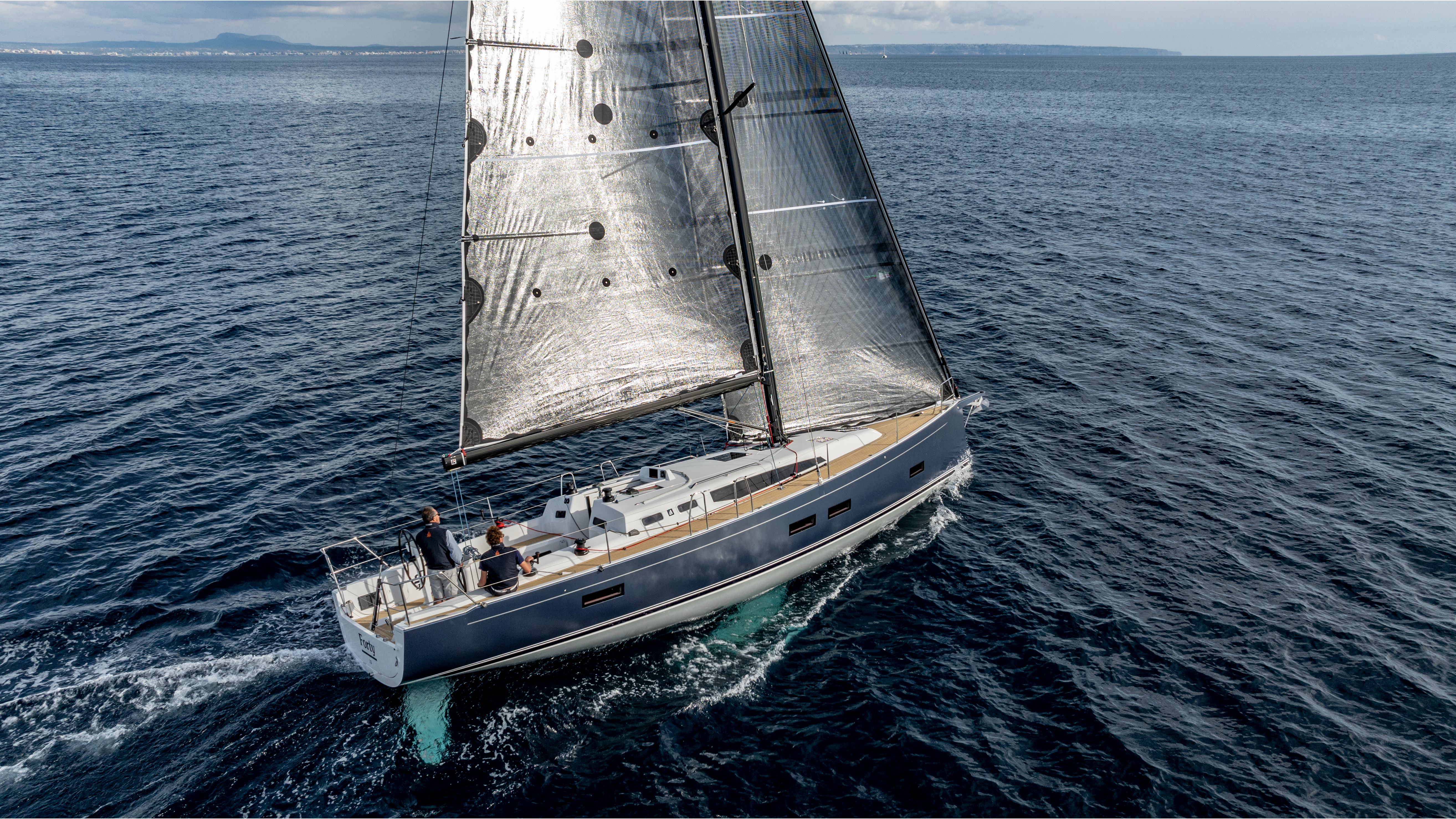 J/40 Yachting World Review - A slippery fast cruiser!